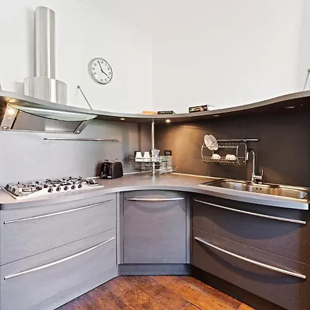 Charming 2 Bed Flat 10min From Vatican Museum *