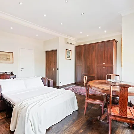 Charming 2 Bed Flat 10min From Vatican Museum Apartment