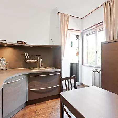 Διαμέρισμα Charming 2 Bed Flat 10min From Vatican Museum Ρώμη