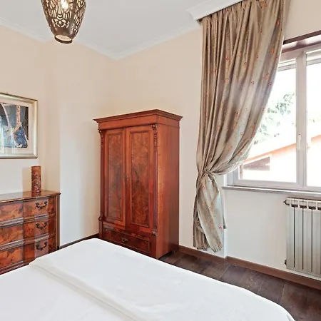 Charming 2 Bed Flat 10min From Vatican Museum Διαμέρισμα Ρώμη